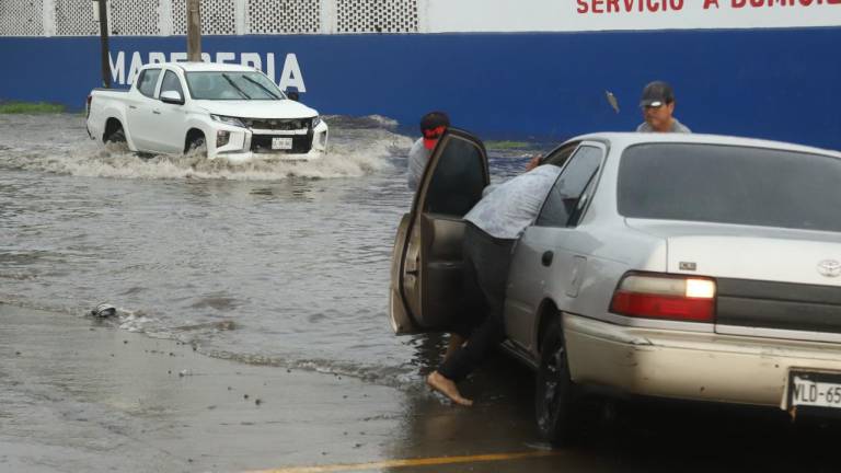 El monzón mexicano inició la primera quincena de julio con lluvias muy fuertes acompañadas de descargas eléctricas, granizo y fuertes rachas de viento en zonas de Chihuahua, Durango, Sinaloa y Sonora.