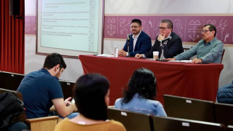 Castro Meléndrez mencionó que el objetivo es hacer del agua un derecho para las y los mexicanos, en base a una distribución adecuada.