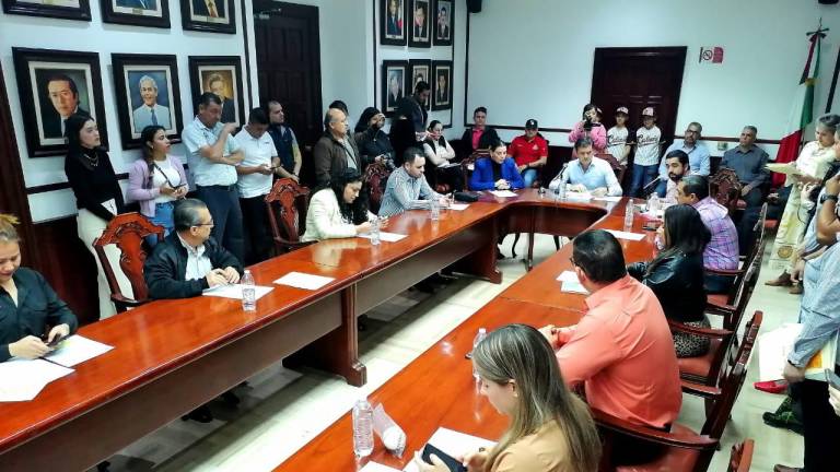 En el Cabildo de Culiacán fue presentada la propuesta de homologar los salarios de los agentes de tránsito.