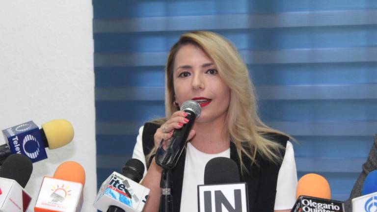 Roxana Rubio Valdez, dirigente del PAN en Sinaloa, habla sobre la intención de desaparecer órganos de transparencia.