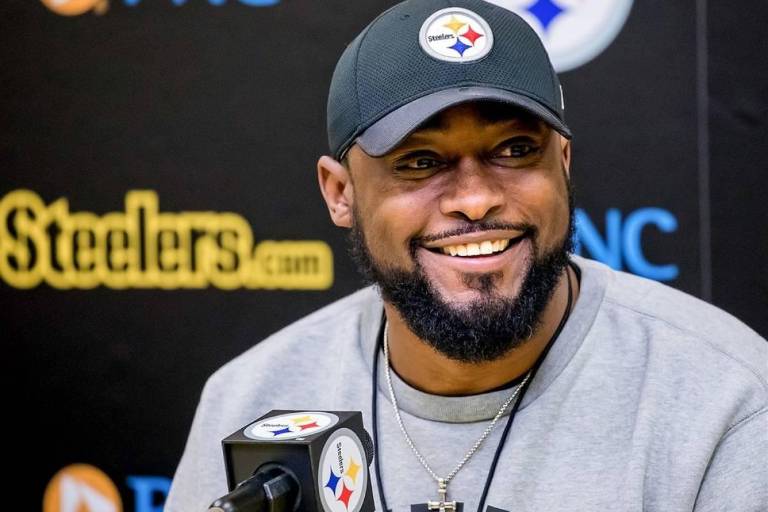 Steelers dan extensión de contrato al coach Mike Tomlin