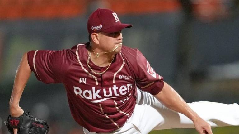 Manny Bañuelos tiene regreso triunfal en Asia