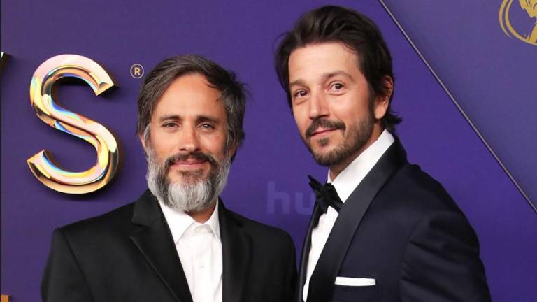 Hacen historia Diego Luna y Gael García Bernal en los Emmy 2024