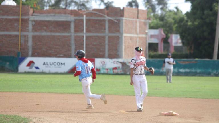 Familia Velarde sorprende a Turbiza al comienzo de playoffs Liga de Meseros