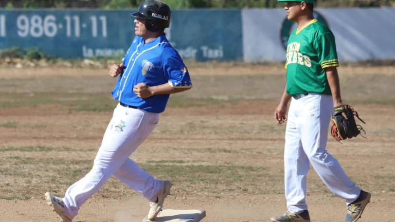 Buenos encuentros se celebran dentro de la Liga de Beisbol Transportista, que ya se encuentra en los playoffs.