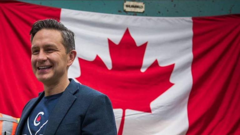 Pierre Poilievre expresó su disposición a anteponer los intereses de Canadá en las negociaciones comerciales con Estados Unidos.