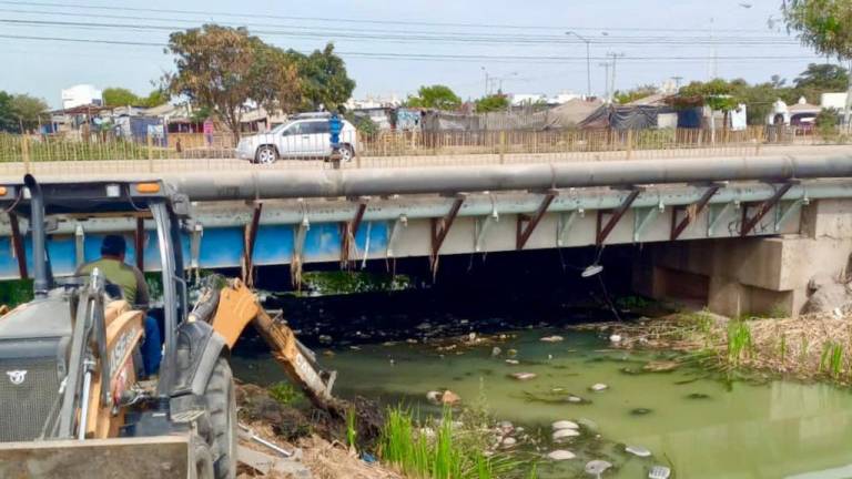 El escombro y la basura obstaculiza el paso pluvial y generan taponamiento y problemas de inundaciones en la ciudad