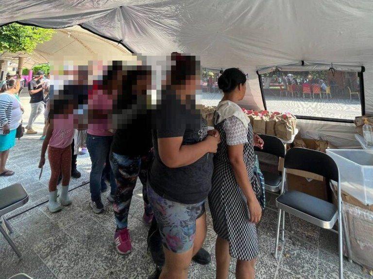 $!Entrega de apoyos a población migrante en Chiapas.