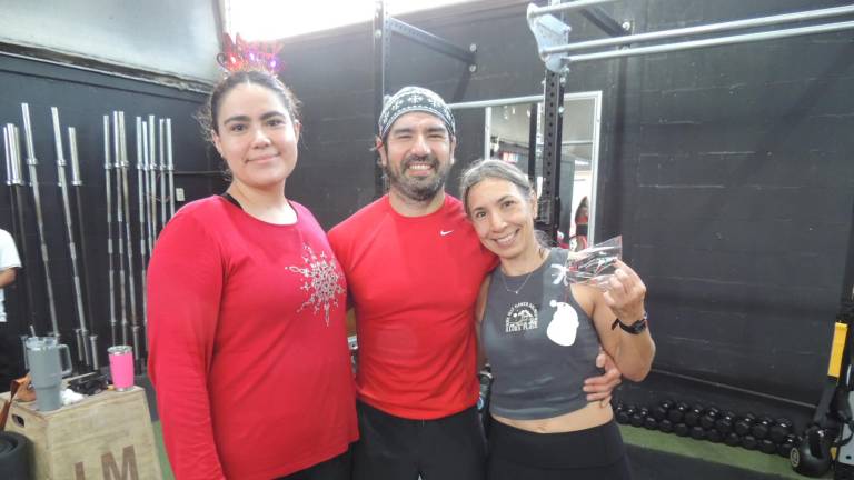 Entre burpees y sentadillas disfrutan clientes de Ludus Magnus su posada