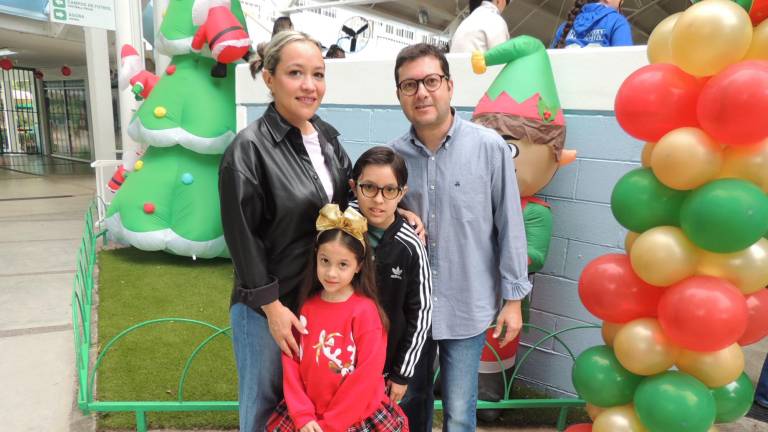 Celebra la Navidad con colorido Festival Navideño