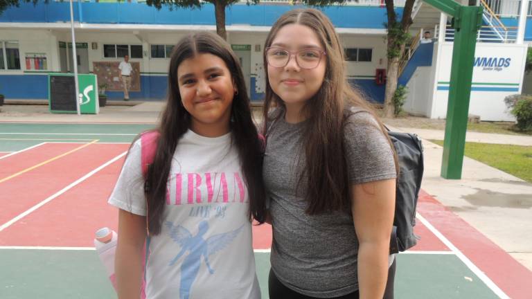 Disfrutan estudiantes del Instituto Senda un feliz regreso a clases