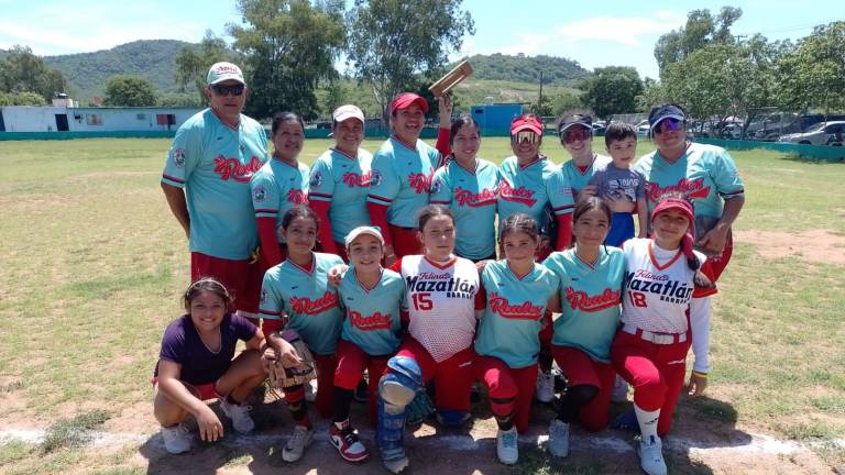 Las Reales van por título de campeón de campeones, en Chololos