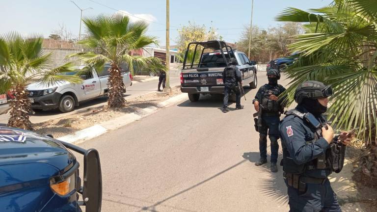 Un grupo armado privó de la libertad a una mujer que se encontraba por el Boulevard Dr. Mora y El Dorado, en la Colonia Las Quintas.