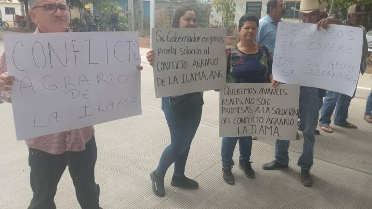 Pobladores de la comunidad La Ilama se manifestaron exigiendo pronta solución a la situación de sus tierras.