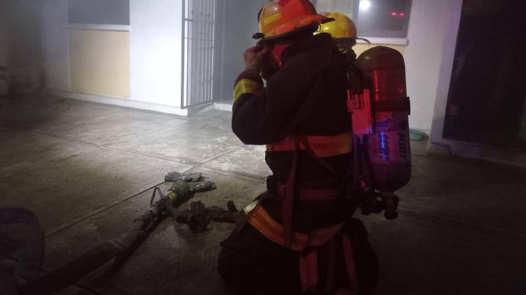 Elementos de Protección y Bomberos Voluntarios realizaron las acciones para evitar que el fuego se propagara.