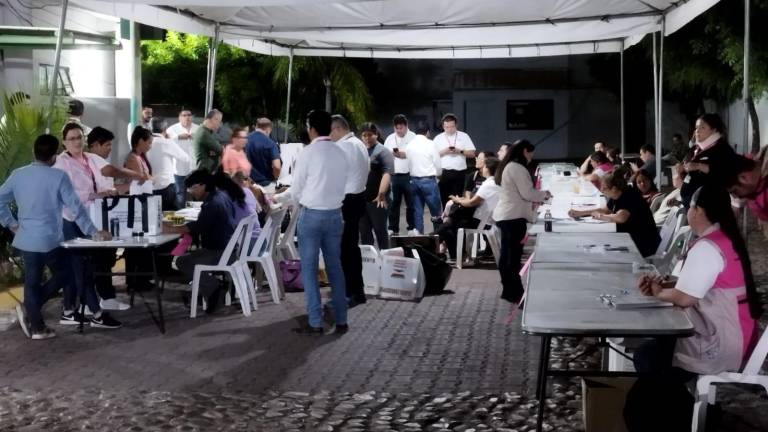 Casillas de voto anticipado arriban al Consejo Distrital 01 del INE