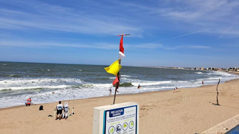 Playa La Escopama es la sede.