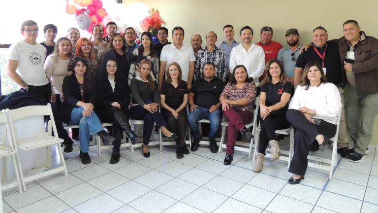 Celebran colaboradores de Noroeste la Navidad con rico desayuno