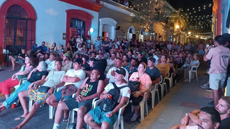 ‘Noches de Película’ se apodera de las calles del Centro Histórico de Mazatlán