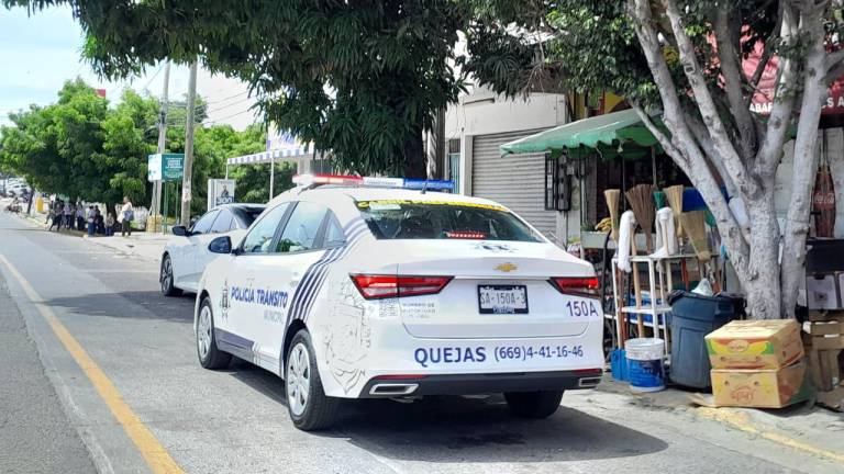 Locatarios se dijeron afectados con la bajas ventas y el abandono de los clientes por el tema del carril preferencial.