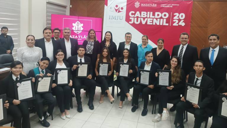 Rinde protesta el nuevo Cabildo Juvenil 2024 de Mazatlán