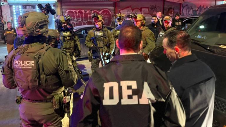 Personal de la DEA se sumará a los operativos contra migrantes irregulares que han sido acusados de cometer delitos menores.