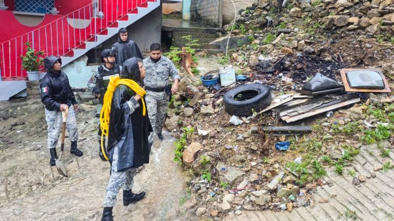 Mantiene Guardia Nacional operativo de rescate en zonas afectadas por ‘John’, en Acapulco