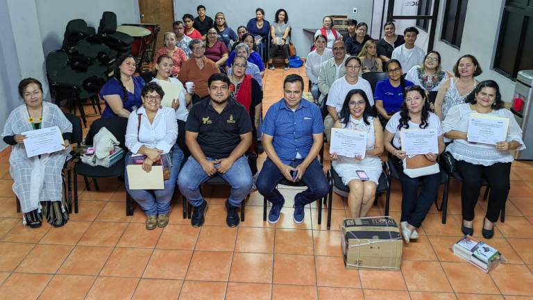 Mediadores de lectura de Mazatlán y Elota participaron en el diplomado de Mediación Lectora.