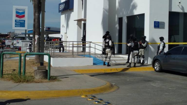 Asesinan a gerente de banco durante un asalto registrado en Culiacán