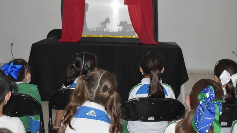 Abren la puerta mágica a la literatura en el Instituto Senda