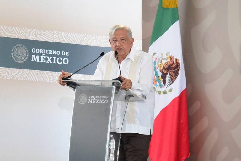 AMLO felicita a Rocha por ‘dar la cara’ ante vinculación con ‘El Mayo’