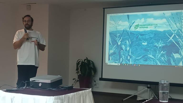 Presentación en Mazatlán del proyecto de minería regenerativa.