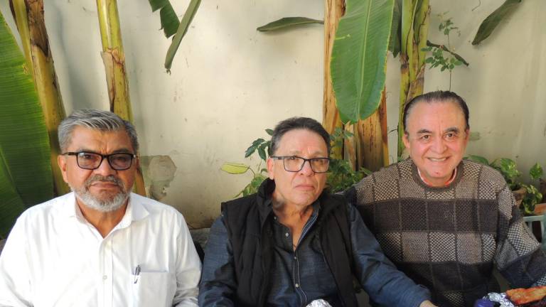 Disfrutan amigos su tradicional reunión ‘Comida de la Amistad’