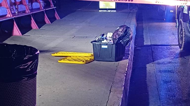 Los supuestos restos fueron abandonados en dos cajas de plástico.