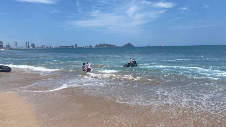 Tome sus precauciones, Mazatlán registra mar de fondo.