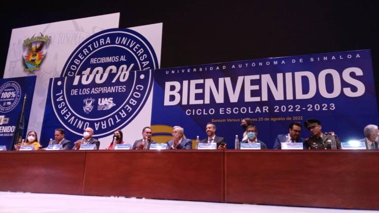 Ceremonia del nuevo ciclo escolar en la UAS.