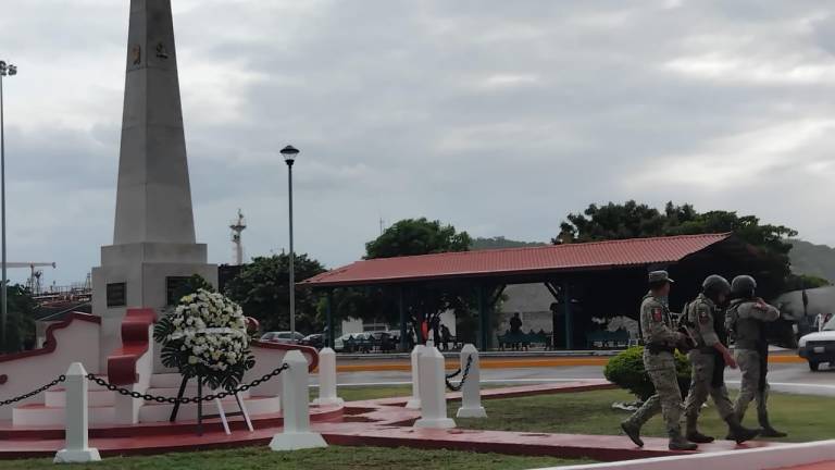 La ceremonia cívica por el aniversario de los Niños Héroes en Mazatlán fue cancelado por el clima.