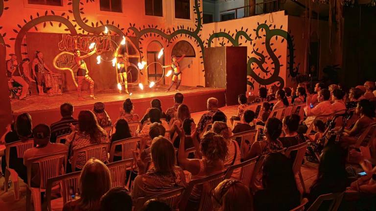 El colectivo Ni Horoya organizó la tercera muestra de Danza Africana en el Museo de Arte de Mazatlán.