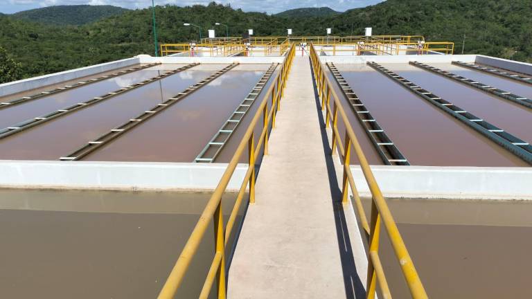 Jumapam informa que sigue trabajando para recuperar la producción de agua potable en Mazatlán.