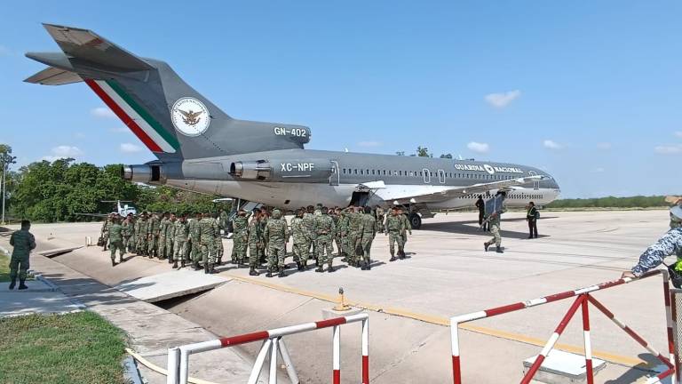Elementos de Fuerzas Especiales del Ejército llegan a Sinaloa para reforzar la seguridad.