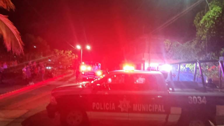 Joven resulta lesionada por una bala perdida en Culiacán
