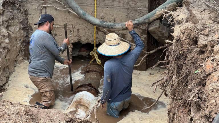 Asegura Jumapam que restableció suministro de agua potable a Villa Unión con línea auxiliar