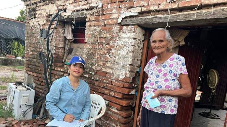 Las personas afectadas por las lluvias de “Norma” reciben la ayuda del Gobierno de Sinaloa.