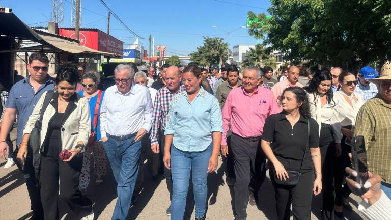 Rocha Moya aplaude lucha de habitantes de Juan José Ríos por convertirlo en municipio