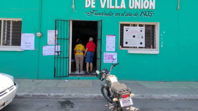 En Villa Unión reportan unas elecciones tranquilas.