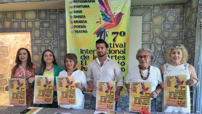 Autoridades de la Secretaría de Turismo presentaron la cartelera del Festival Internacional de las Artes de Rosario.