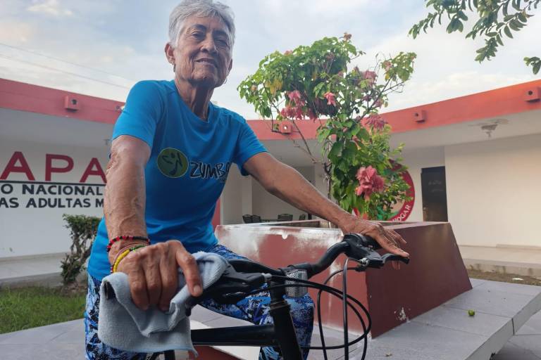 Lulú le hace frente a los años poniendo por delante su amor por el baile y el ejercicio