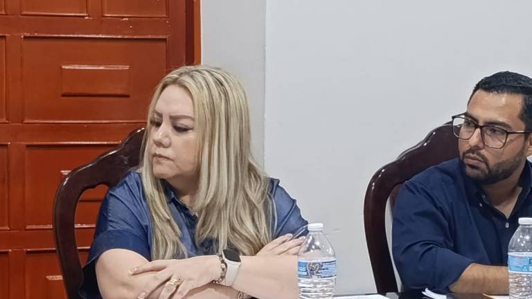 Regidora en Escuinapa plantea negociar con trabajadores que vayan a salir de la administración