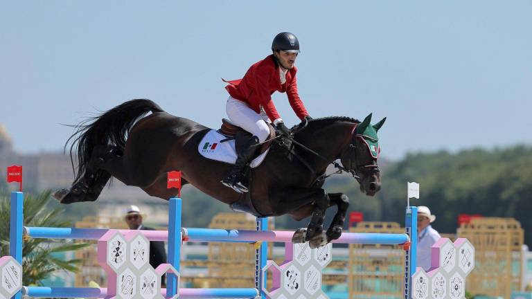 Andrés Azcárraga se mete a la final en salto ecuestre