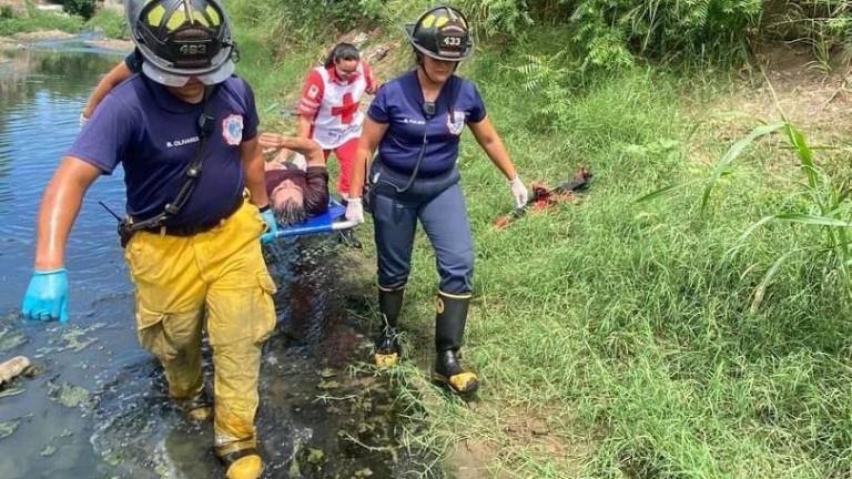 Cae hombre a un canal en la Salvador Allende y se lesiona, en Mazatlán